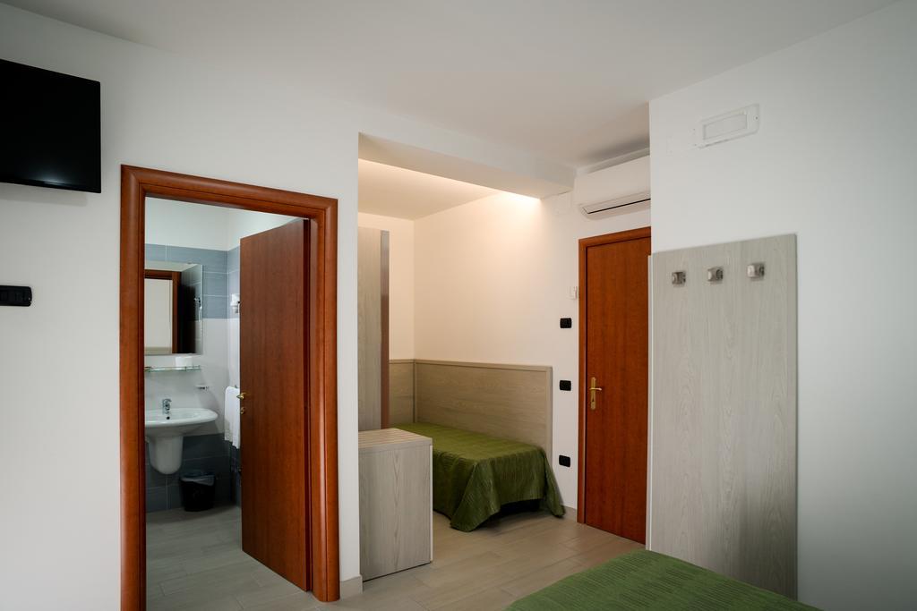 Hotel Clipper Giulianova Exterior photo