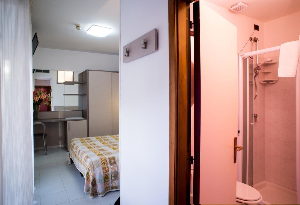 Hotel Clipper Giulianova Exterior photo