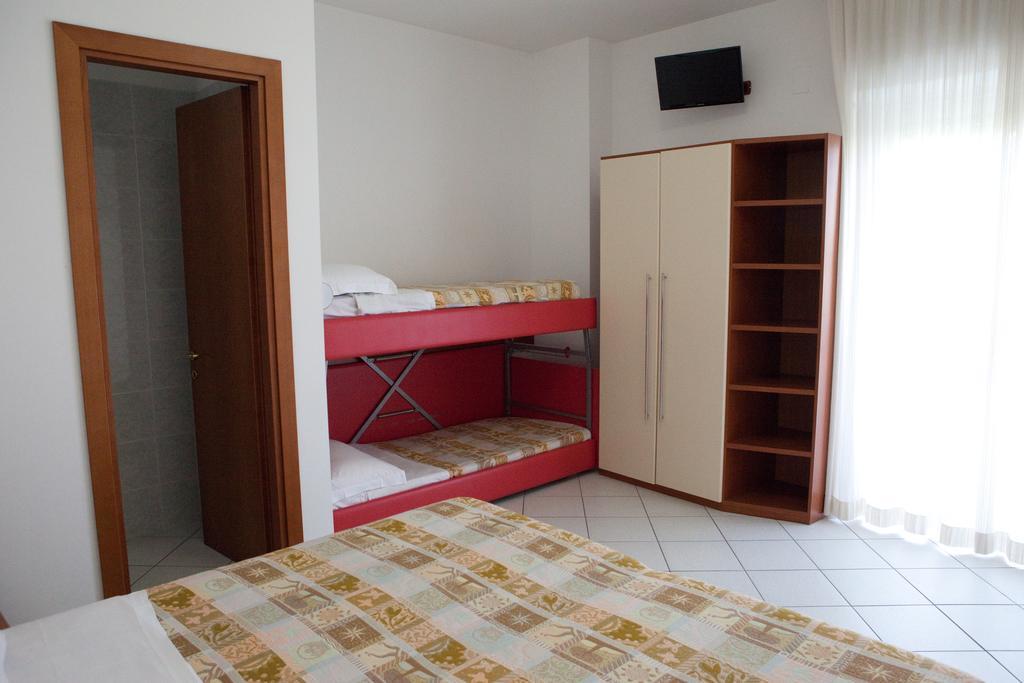 Hotel Clipper Giulianova Exterior photo
