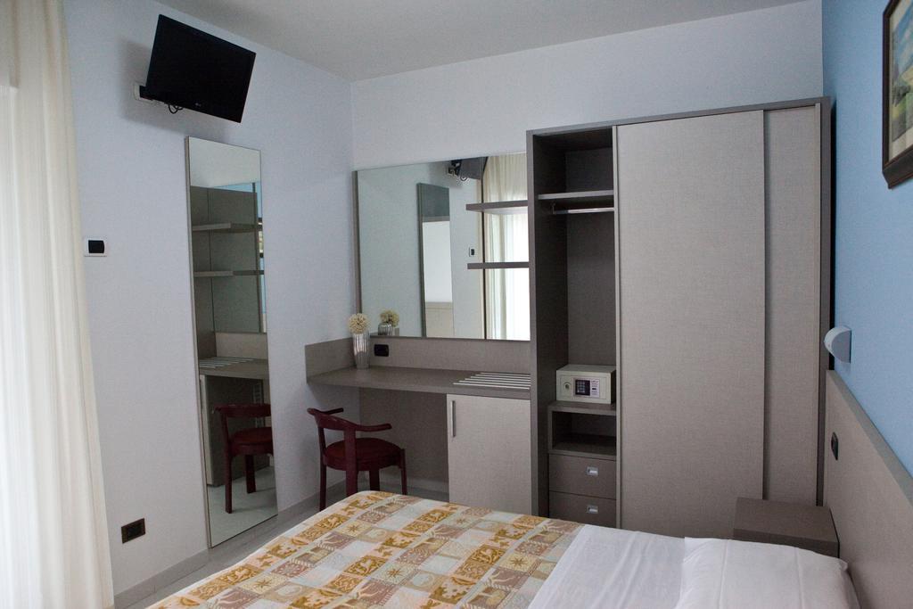 Hotel Clipper Giulianova Exterior photo